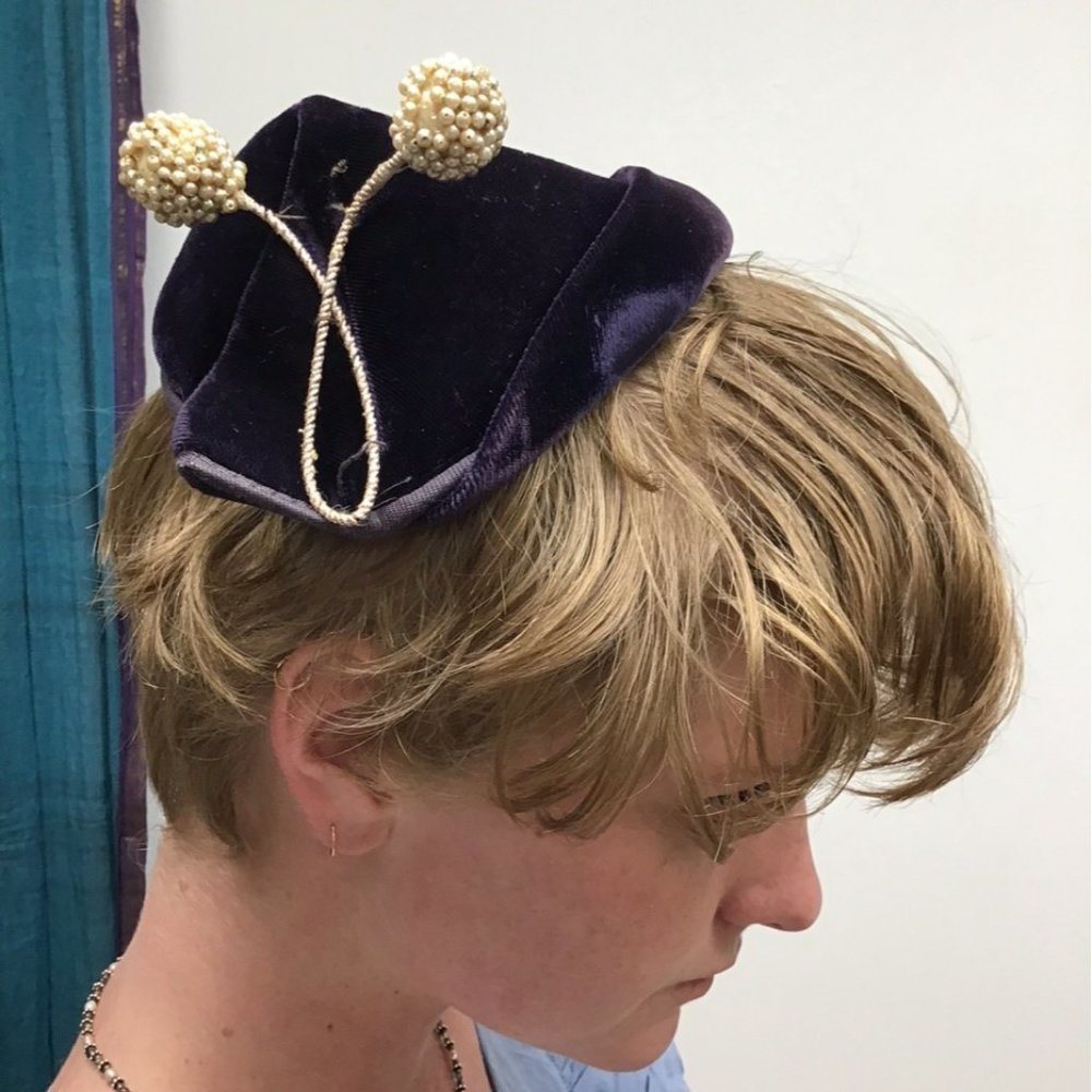 ANTIQUE 1940s Velvet Fascinator Hat